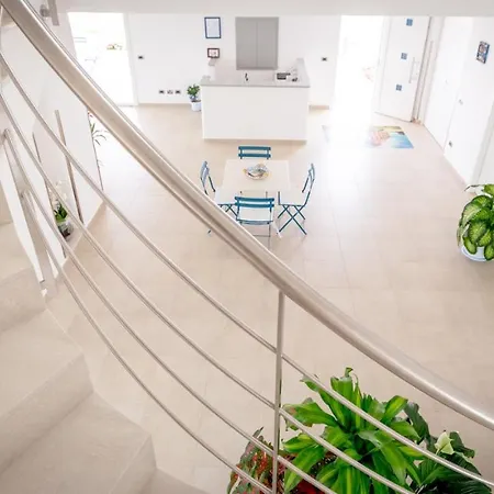 Patrizia Selinunte Villa *